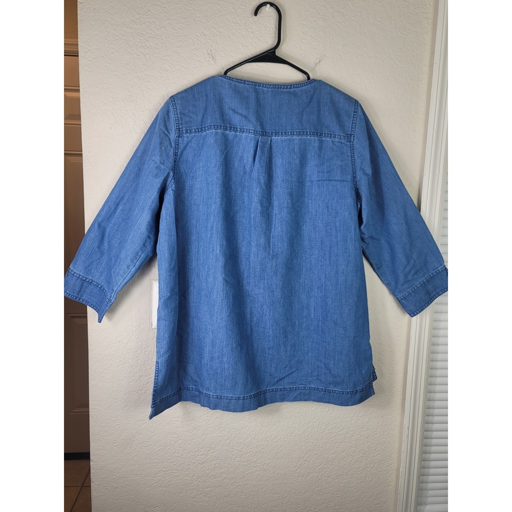 Martha Stewart Denim Tunic Top Women M Chambray Button Placket Minimalist Preppy - Picture 4 of 9
